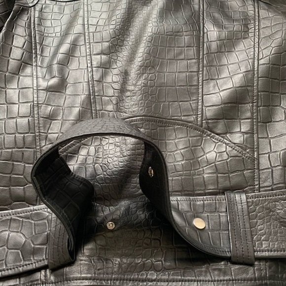 Walter Baker Black and Silver Lamb Skin Leather Motorcycle Jacket - Picture 9 of 12